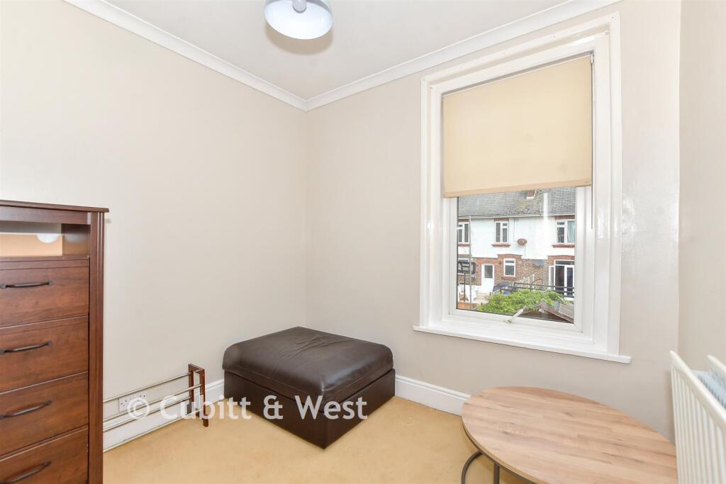 Jervis Road, Portsmouth, Hampshire - More