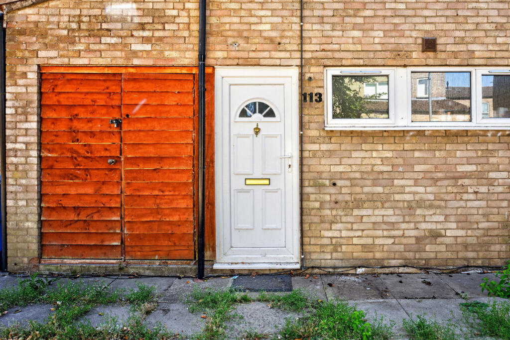 Apartment in Great Oakley, Danesholme - View 2