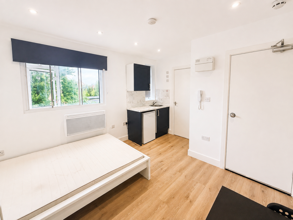 Apartment in Twickenham - View 4