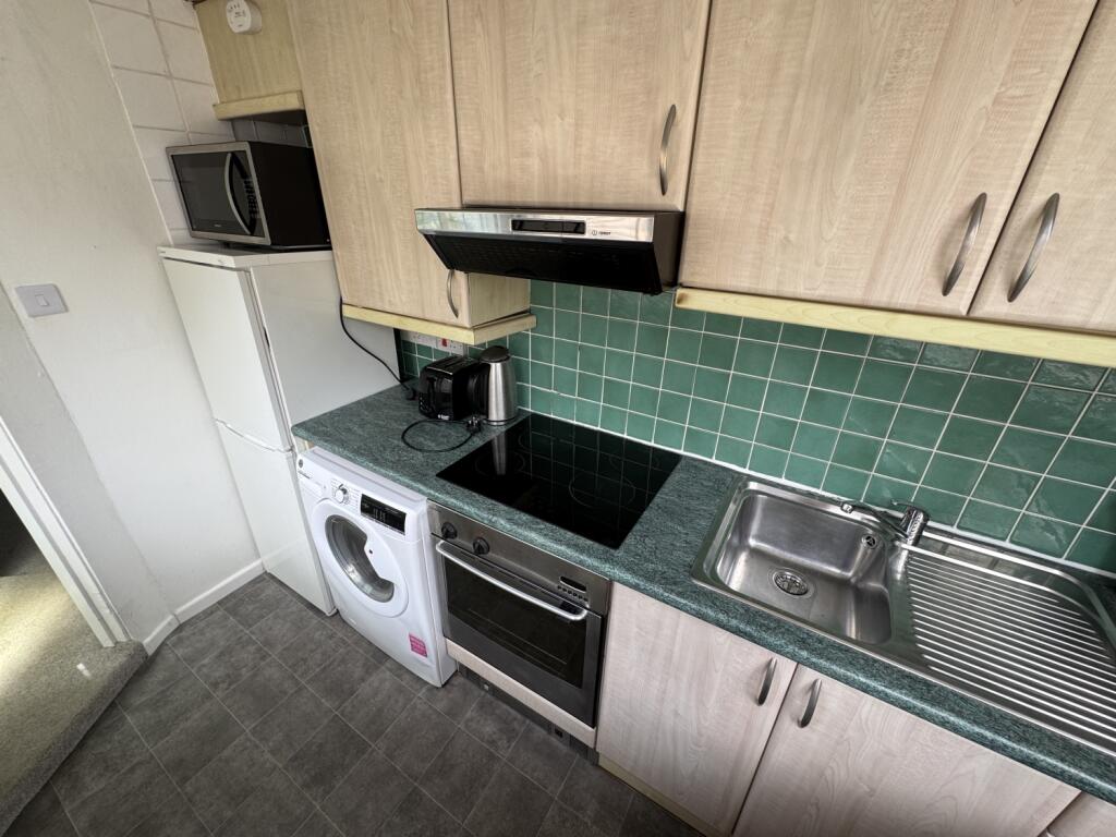 2 bedroom ground floor flat for rent