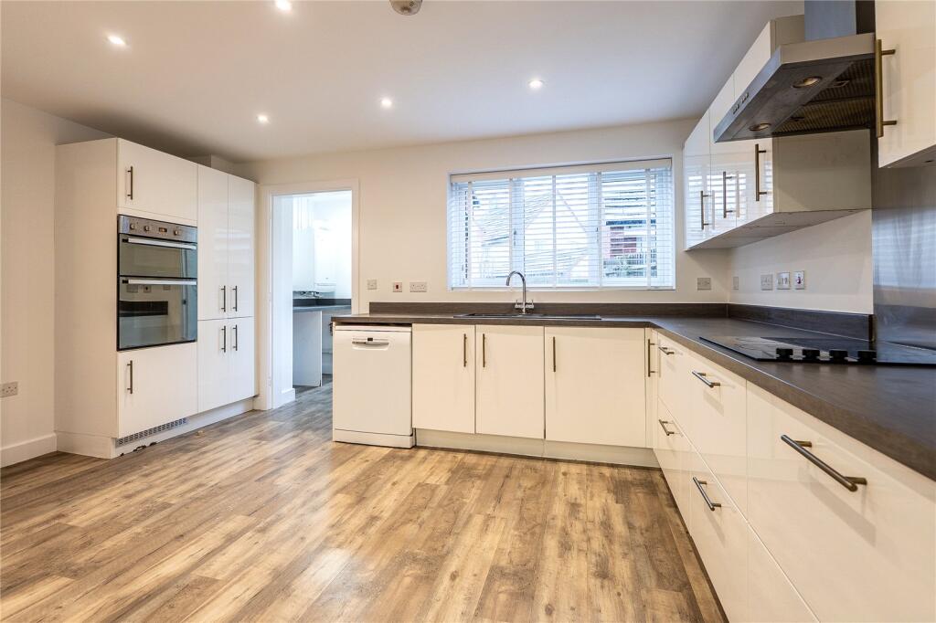 Larch Drive, Didcot, Oxfordshire, OX11 photo 3