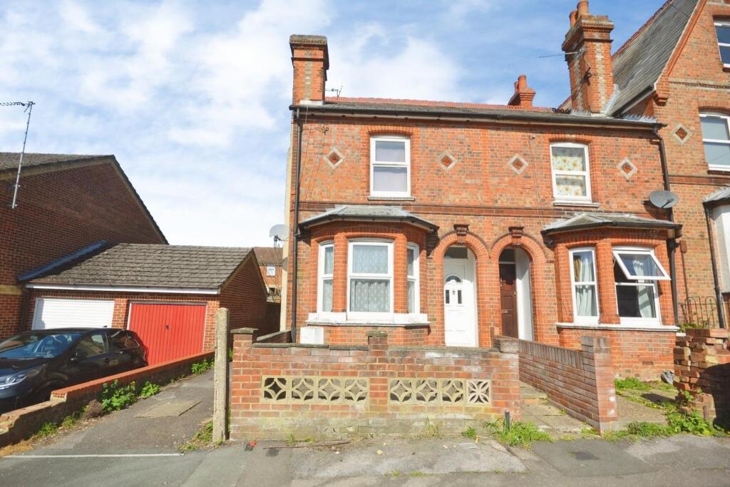 Main image of property: Hagley Road, Reading, Berkshire