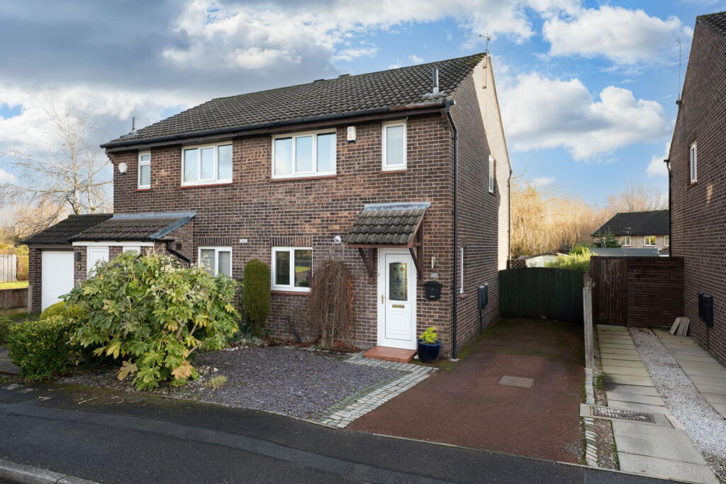 Main image of property: Redford Drive,Bramhall,Stockport,SK7 3PG