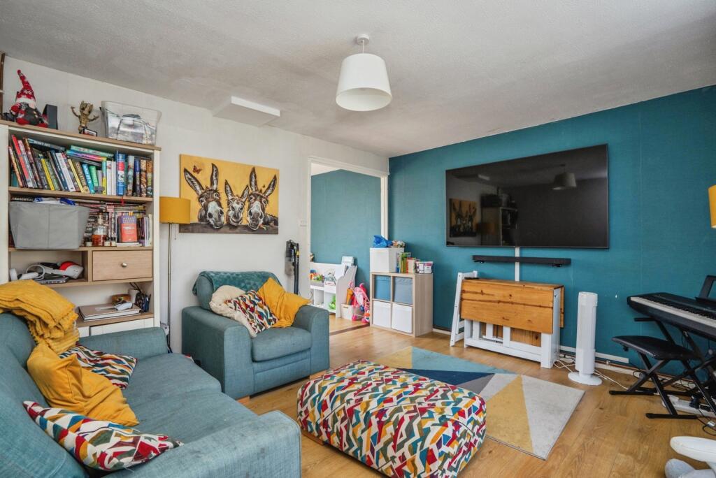 Ledbury Road, Portsmouth, Hampshire, PO6 - View 3