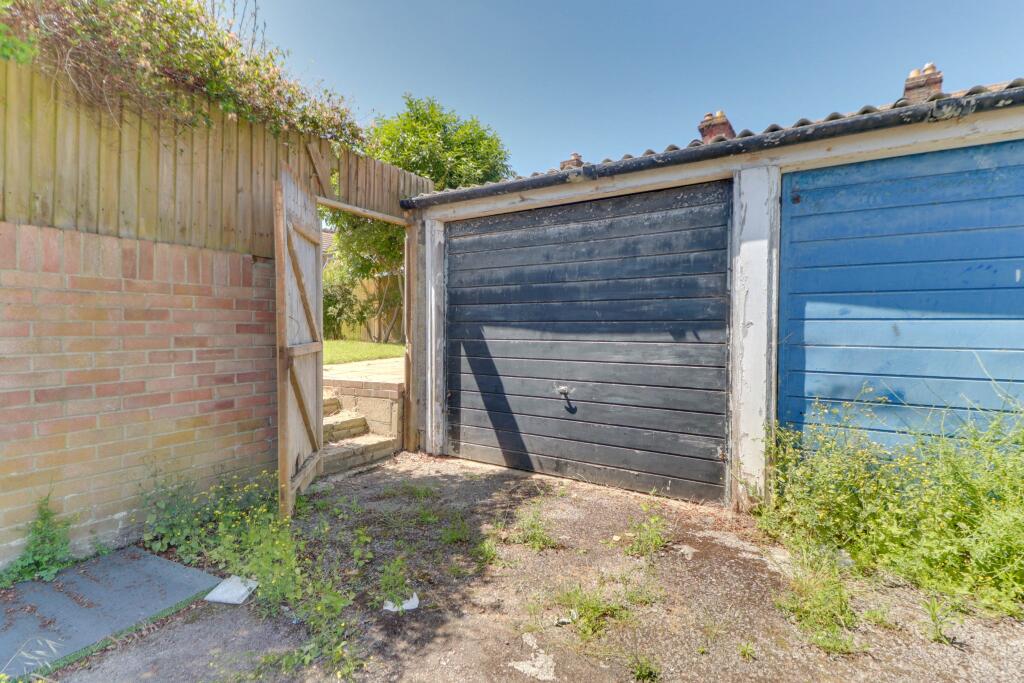 Pepys Close, Southsea photo 4