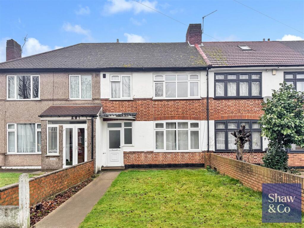 Main image of property: Fern Lane, Heston
