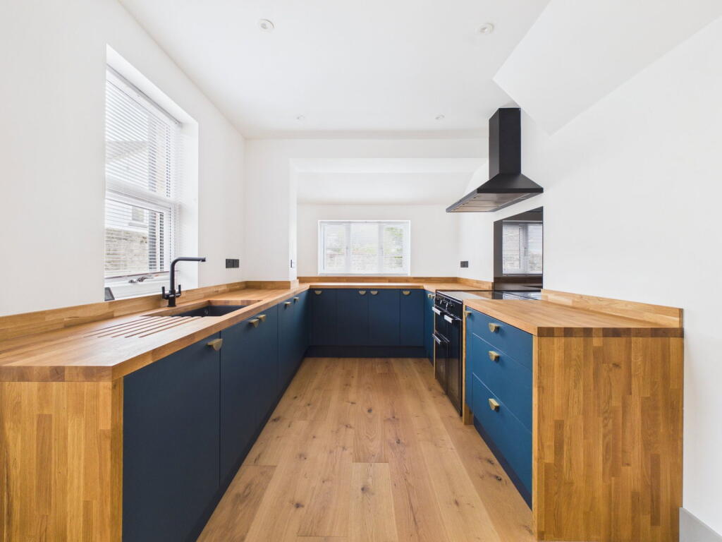 House in Worthing, West Worthing - View 2