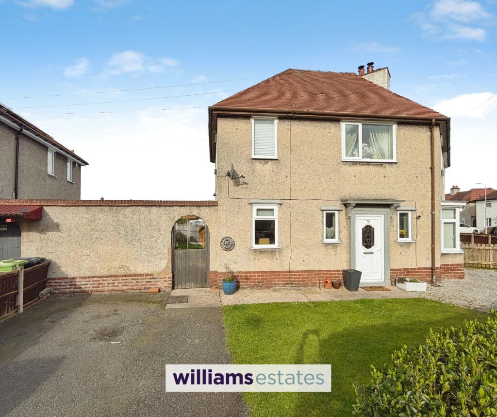 Main image of property: Ruthin, LL15