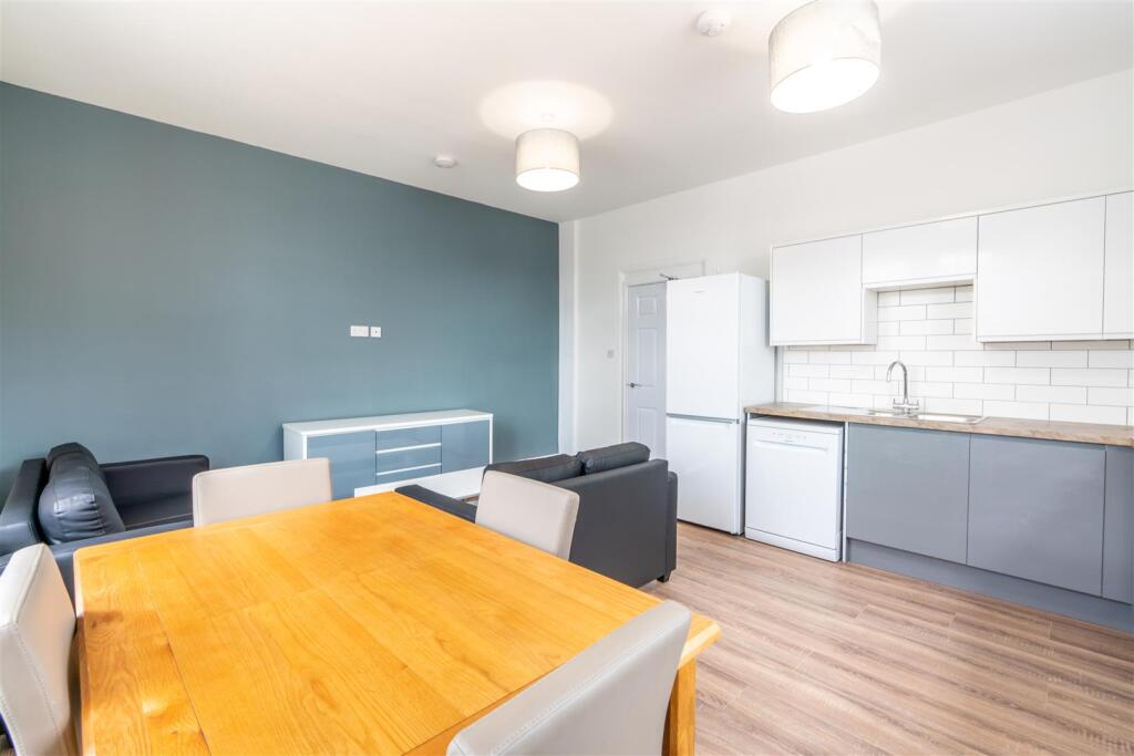 £115pppw - Heaton Road, Heaton, NE6 - More