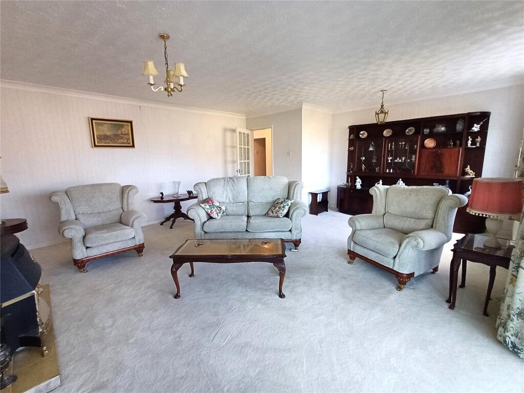 Jessopp Avenue, Bridport, Dorset, DT6 photo 4
