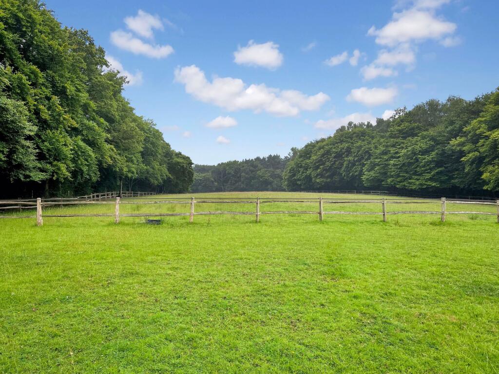 Oldlands Hill, Uckfield, TN22 - View 4
