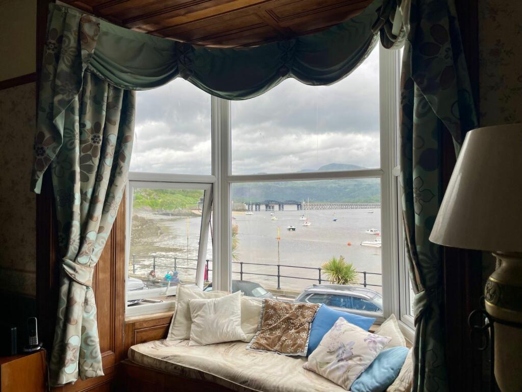 Minafon, The Quay, Barmouth, LL42 1ET photo 2