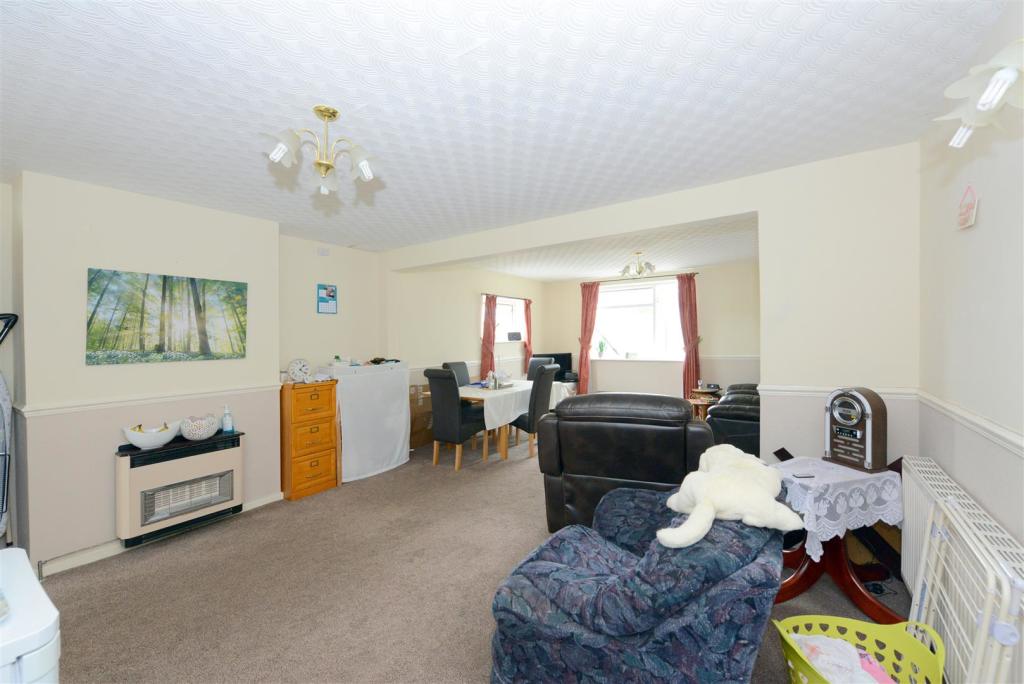 Sefton Drive, Bomere Heath, Shrewsbury photo 3