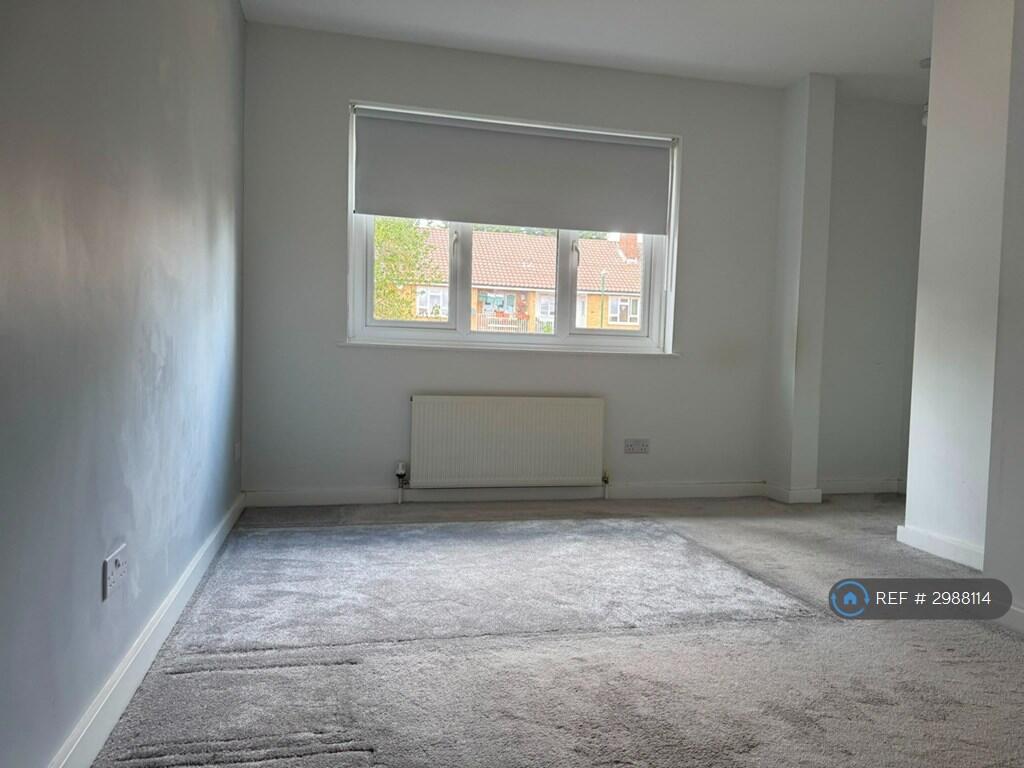 House in Solihull, Kingshurst - More