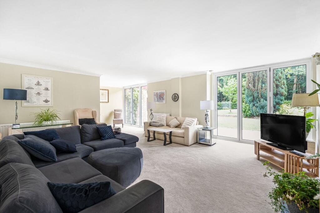 House in Guildford - View 4