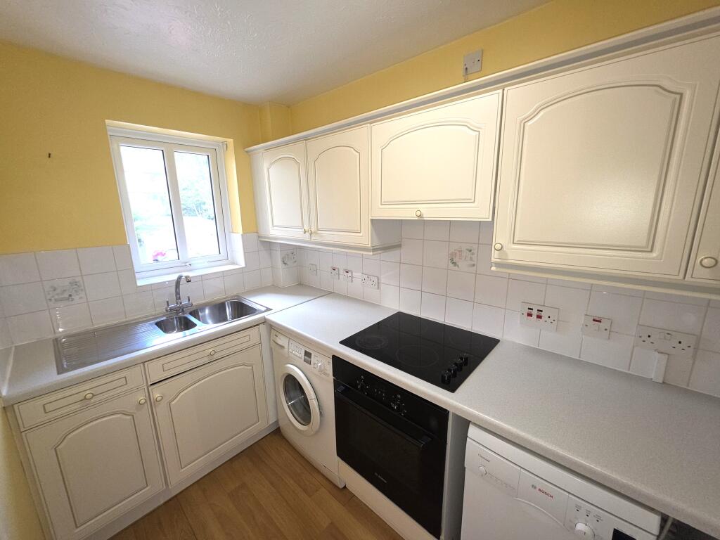 Apartment in Cardiff - View 6