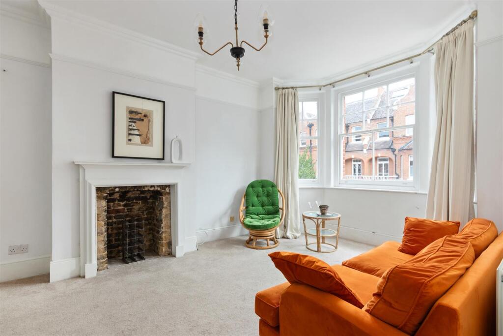 Apartment in London - View 5