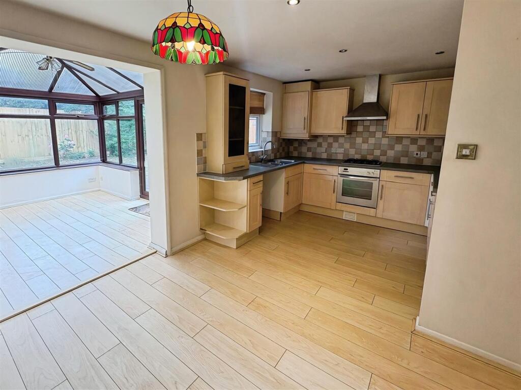 Carsington Close, Kettering, Northants - View 4