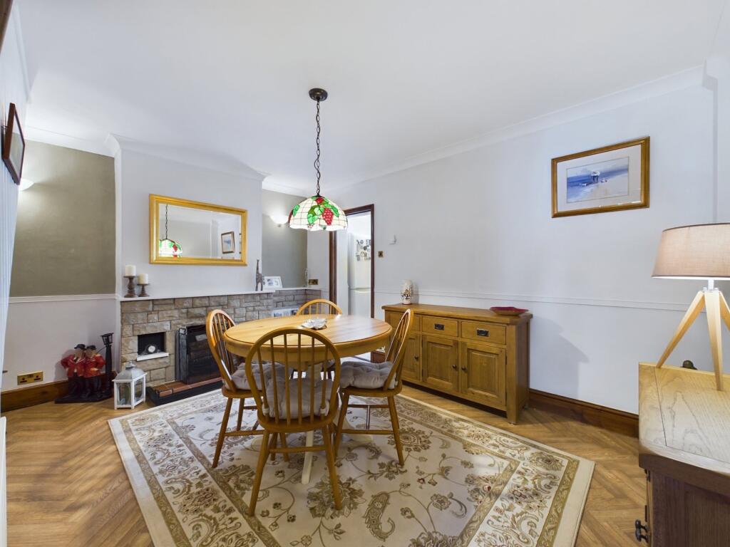 House in Towcester, West Northamptonshire - View 4