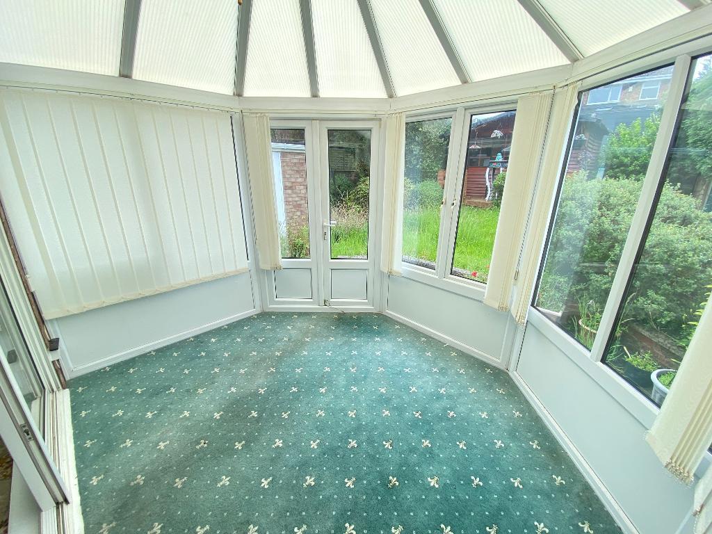 Kettering Drive, Eaton Park, Stoke on Trent, ST2 9LY photo 4