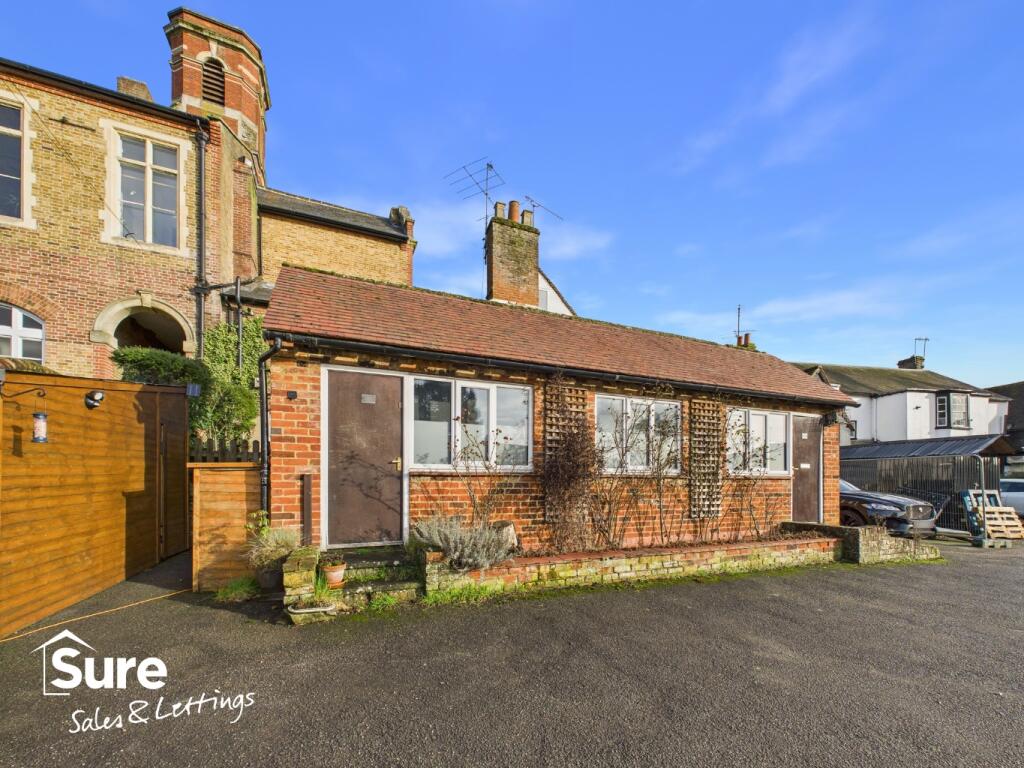 Main image of property: High Street, Hemel Hempstead, Hertfordshire, HP1 3AE