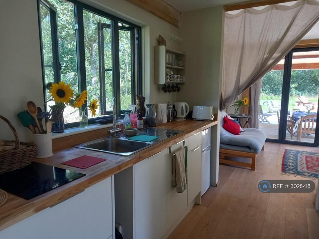 House in Tunbridge Wells, Castle Hill, Brenchley - More