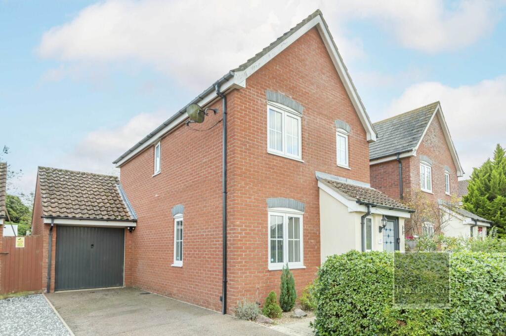 3-bed detached on The Cains, Thorpe Marriott, £295,000