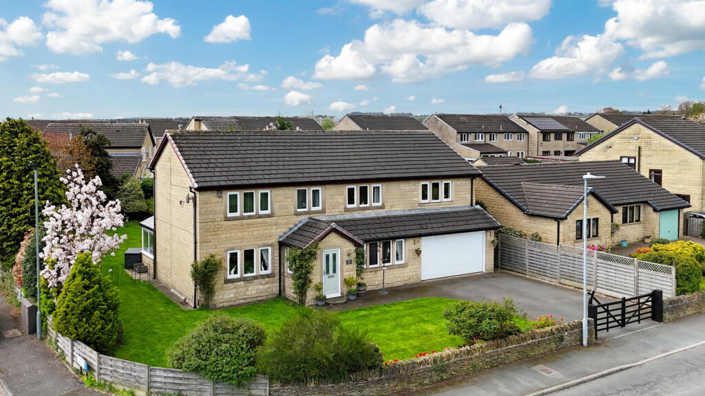 5-bed detached on Farm Field View, Moor Lane, Highburton, HD8, £700,000