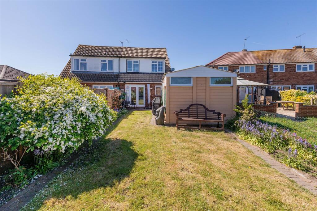 Main image of property: Haywards Mead, Eton Wick, Berkshire, SL4