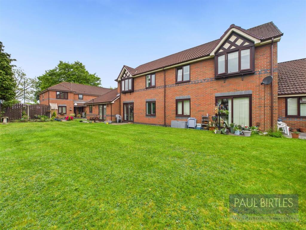 Orme Close, Urmston, Trafford, M41 photo 2