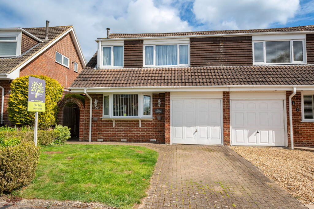 Main image of property: Hunters Close, Oakley, Basingstoke, RG23 7BG