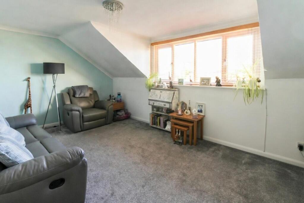Apartment in Rochford, Hawkwell - View 3