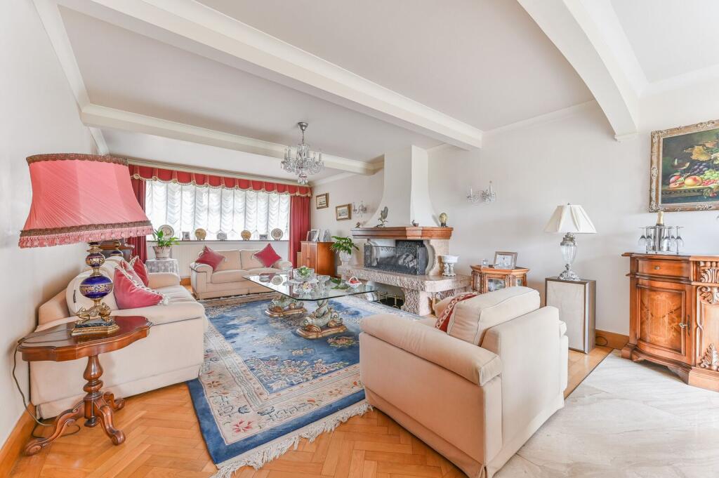 House in London - View 3