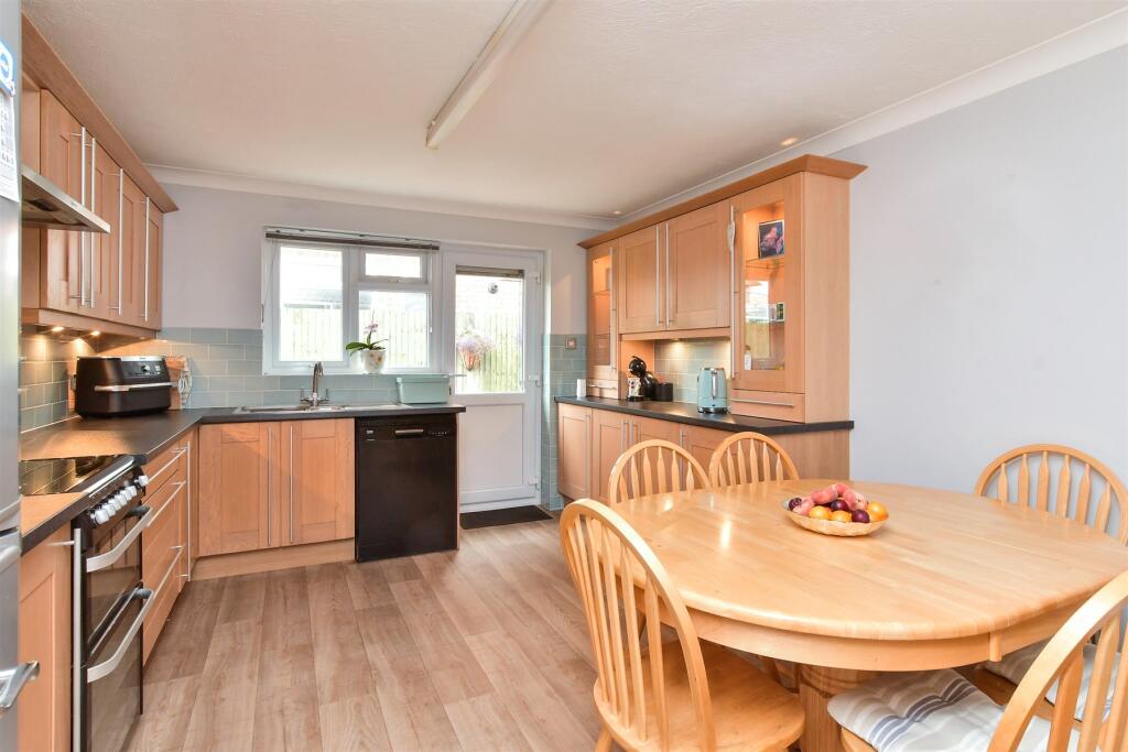 Roderick Avenue, Peacehaven, East Sussex - View 4