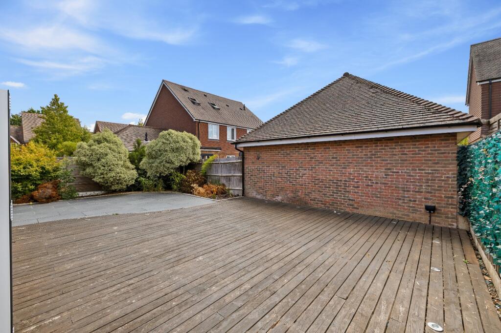 House in Burgess Hill, World's End - View 5