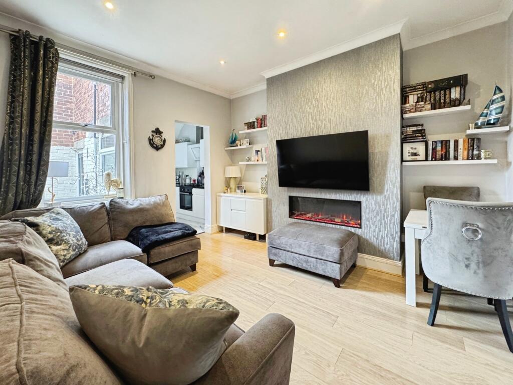 Apartment in North Tyneside, North East - View 2