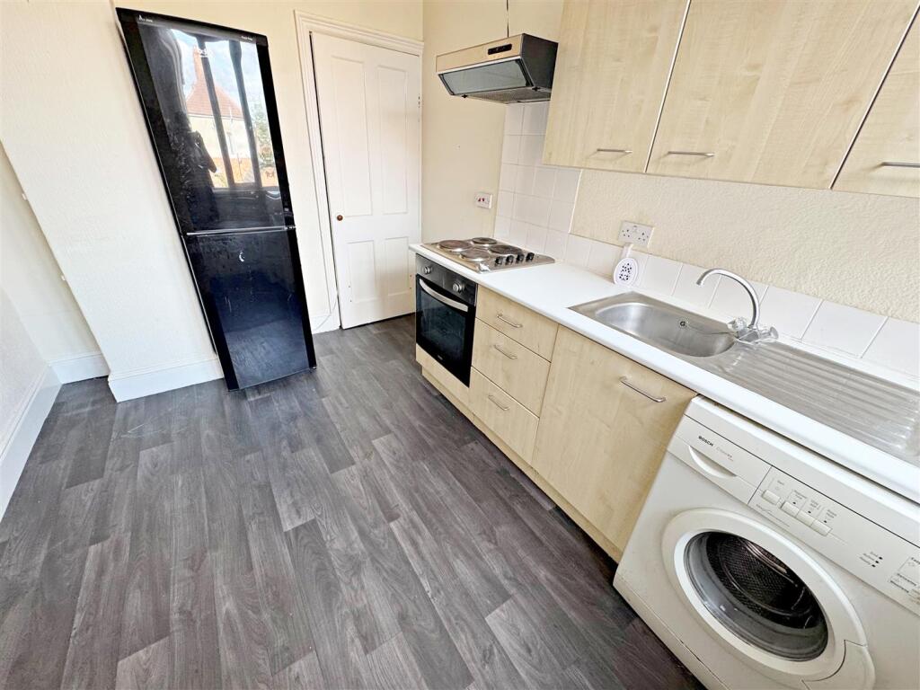 Apartment in Cleethorpes, New Clee - View 5