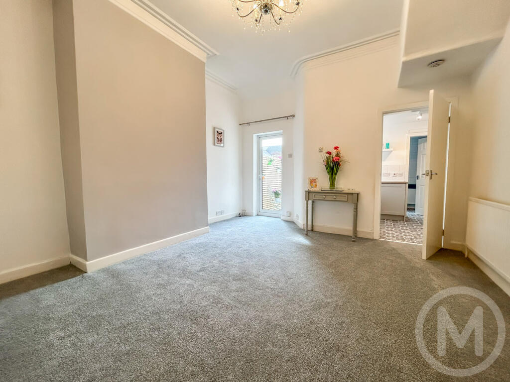 Apartment in Blackpool, Queenstown - View 3