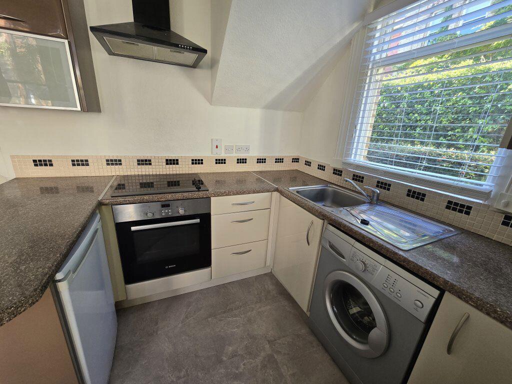 Apartment in Leicester, Stoneygate - View 4