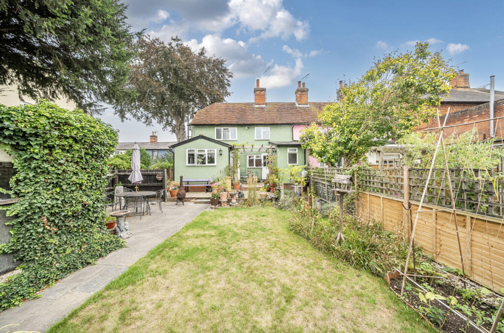 House in Uttlesford, Church End, Great Dunmow - View 2