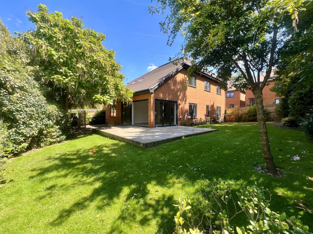 Main image of property: LEATHERHEAD ROAD, GREAT BOOKHAM