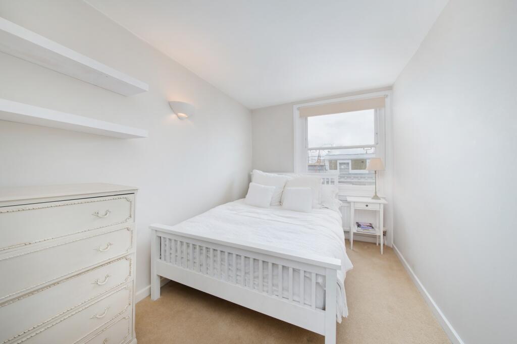Apartment in London - More