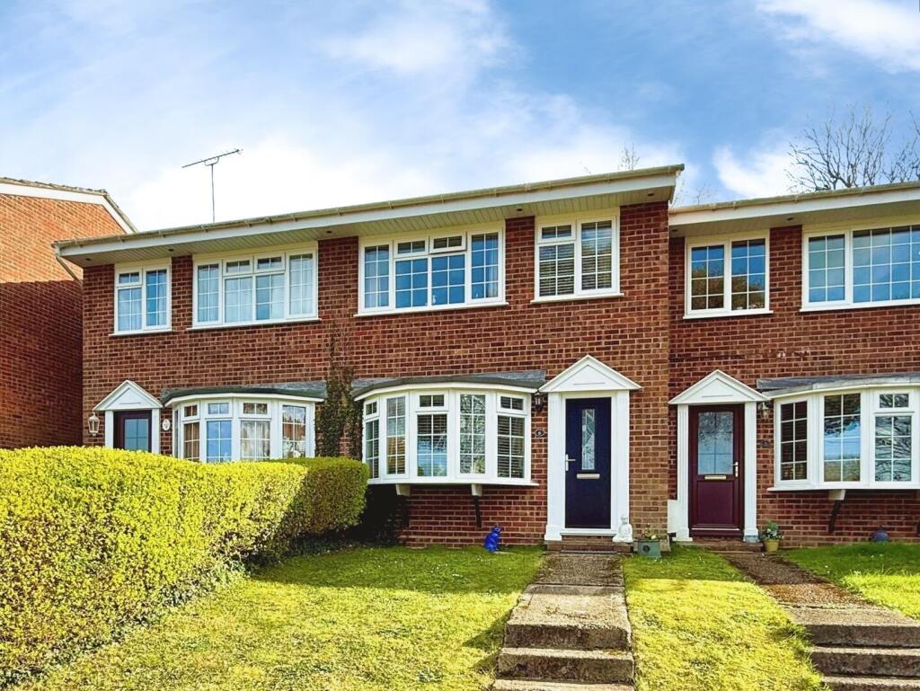 3-bed house on Eden Road, Totland Bay, £265,000