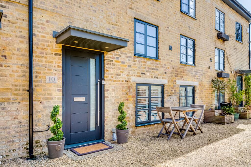 Main image of property: Malthouse Mews, Ware, SG12