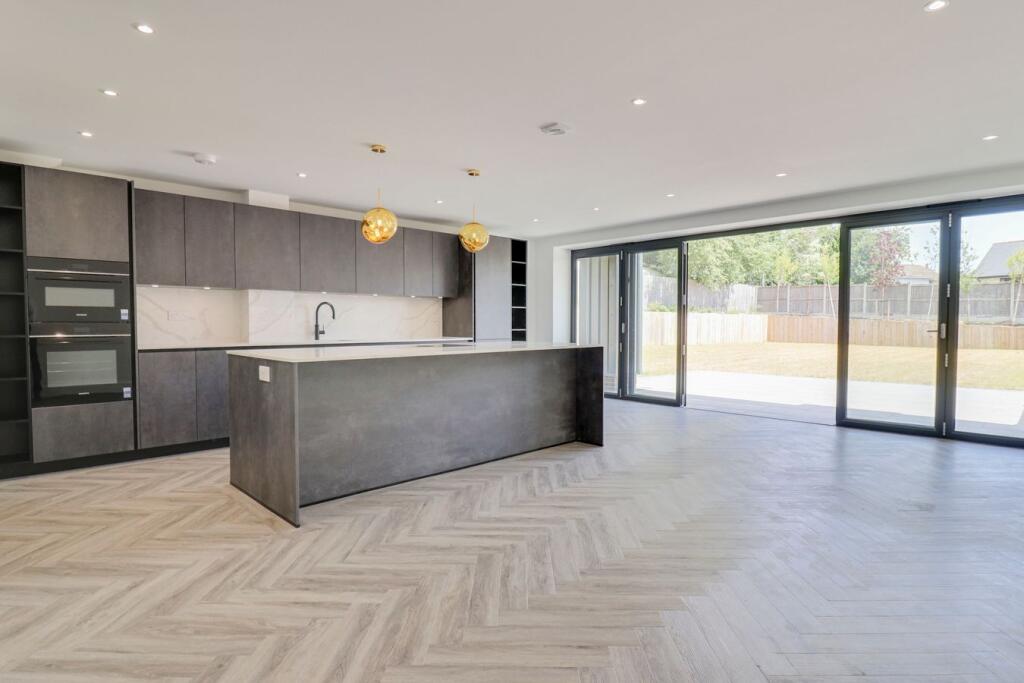 House in East Hertfordshire, Spellbrook, Sawbridgeworth - View 3