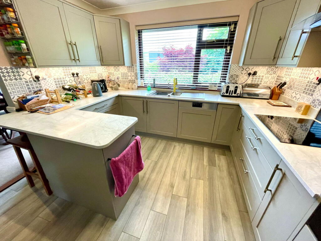 Socotra Drive, Trewoon, St Austell, PL25 photo 3