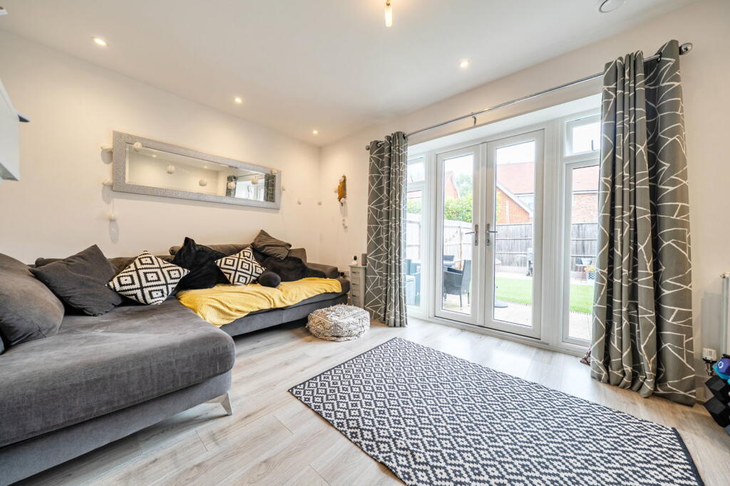 House in Reading - View 4