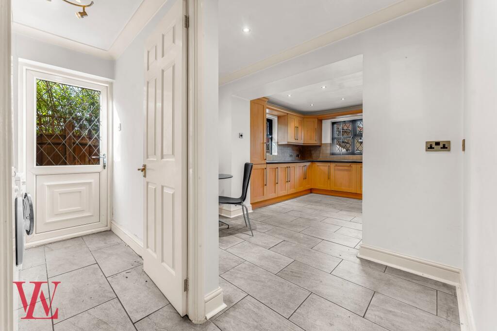 Mathams Drive, Bishop's Stortford, CM23 photo 3