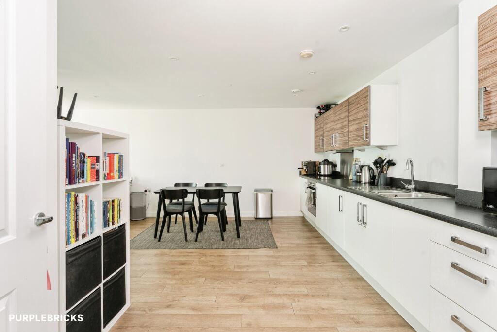 Apartment in London - View 4