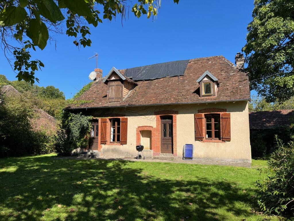 Main image of property: 87380 chateau-chervix